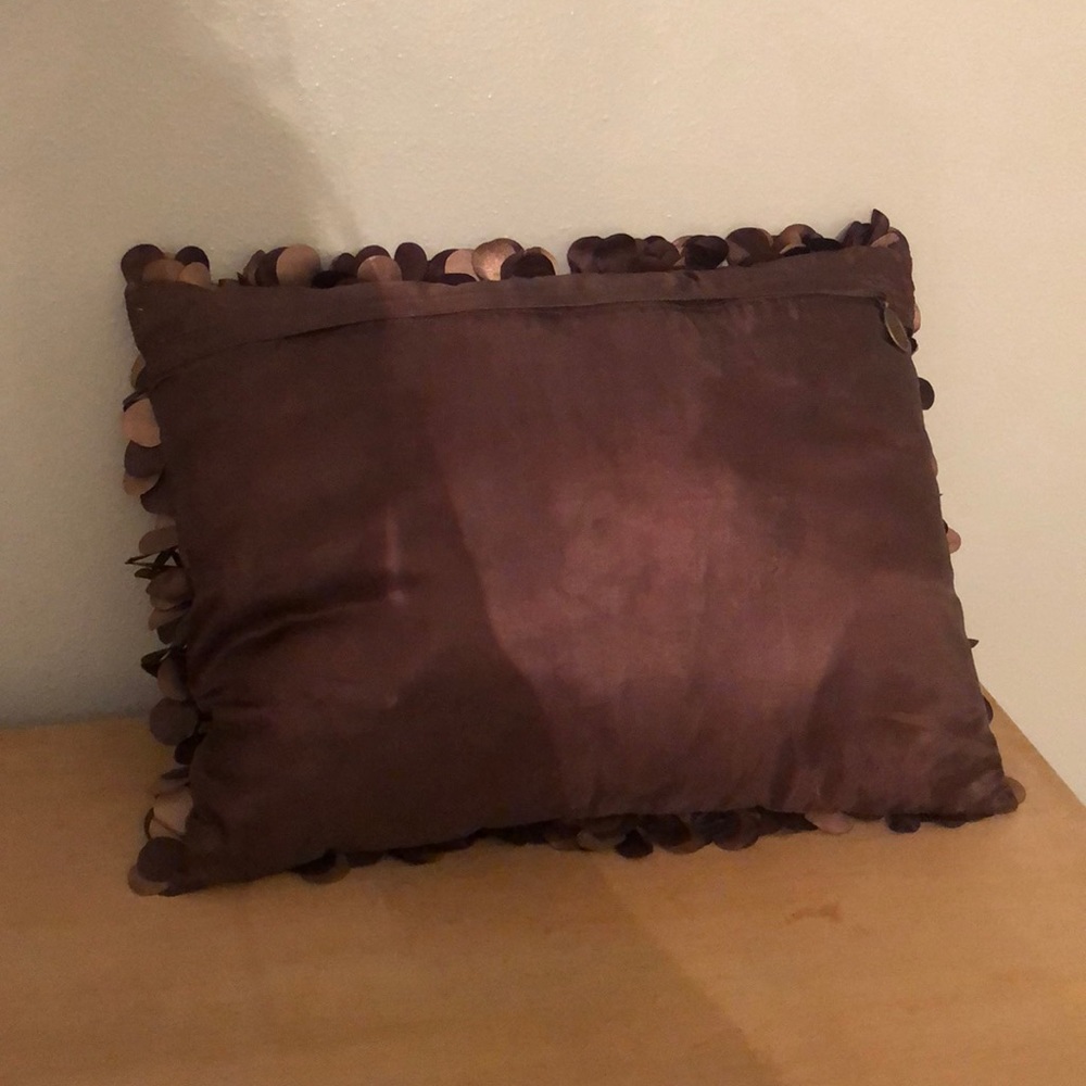 Pillow - Picture 2 of 2